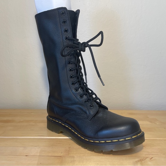 Dr. Martens 1B99 Virginia Leather Mid Calf Boots - Picture 2 of 12